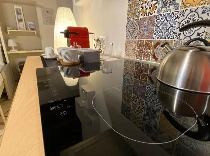 Domus Solarii 게스트하우스 3*